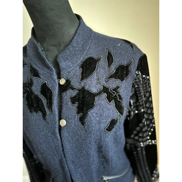 CHICOS Black Label Women's Cut Wool Blend Studded Navy & Black Blazer Size 12 - Picture 8 of 9